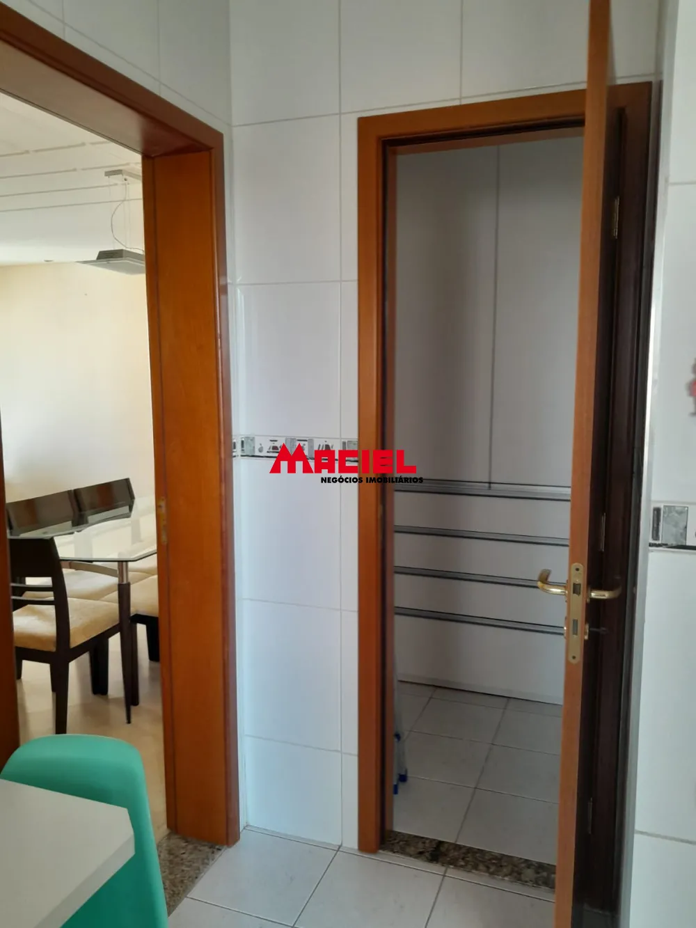 Alugar Apartamento / Padr&atilde;o em S&atilde;o Jos&eacute; dos Campos R$ 4.000,00 - Foto 7