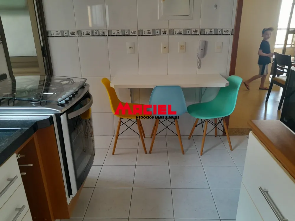 Alugar Apartamento / Padr&atilde;o em S&atilde;o Jos&eacute; dos Campos R$ 4.000,00 - Foto 18