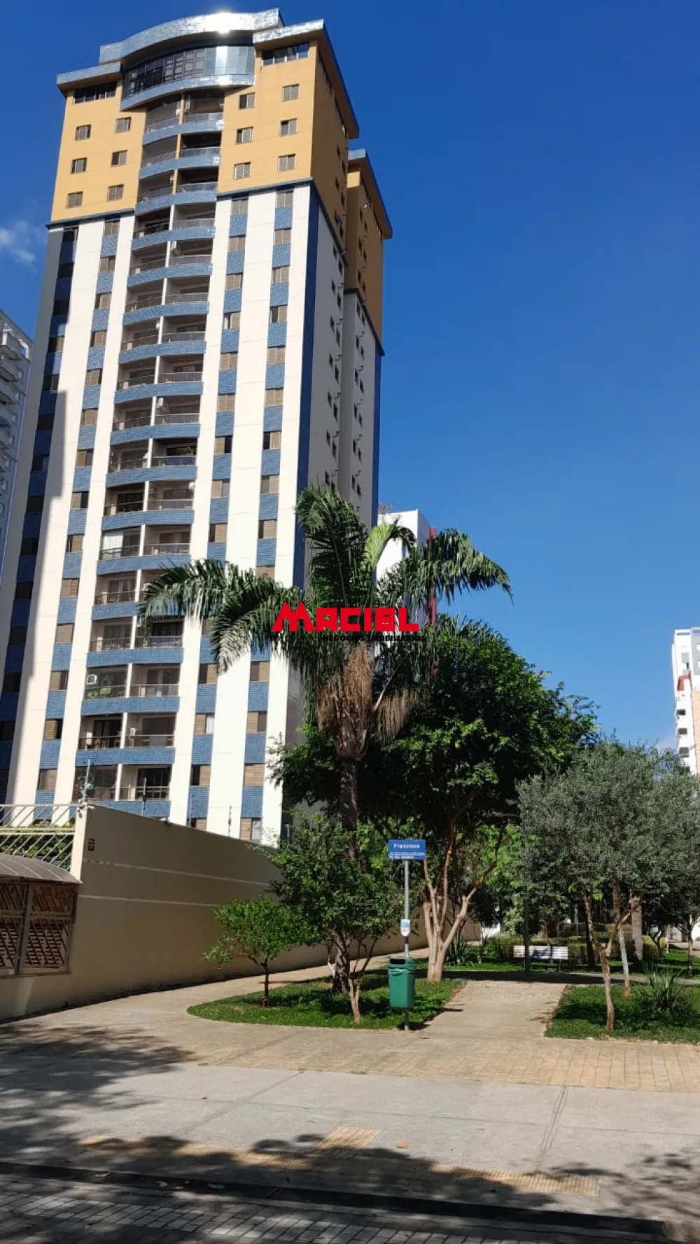 Alugar Apartamento / Padr&atilde;o em S&atilde;o Jos&eacute; dos Campos R$ 4.000,00 - Foto 25
