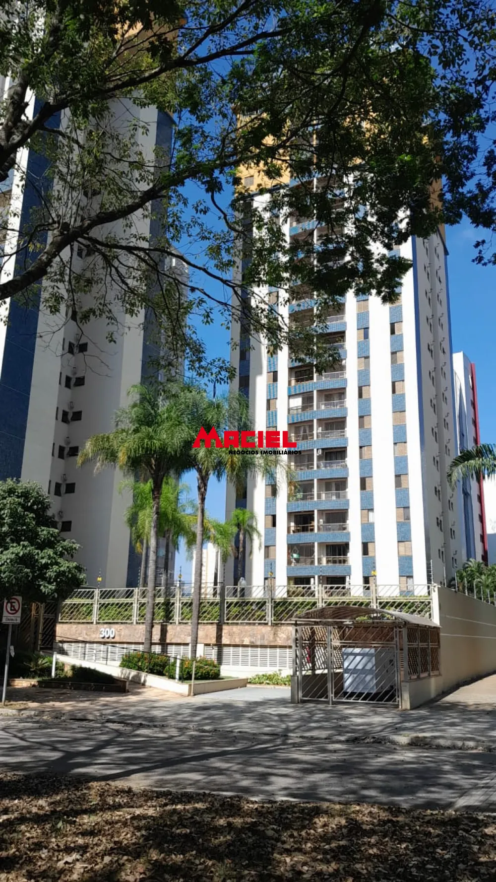 Alugar Apartamento / Padr&atilde;o em S&atilde;o Jos&eacute; dos Campos R$ 4.000,00 - Foto 35