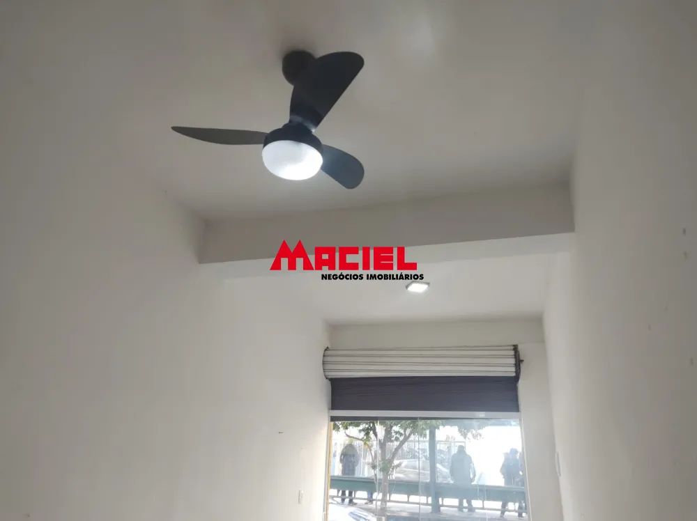 Alugar Comercial / Ponto Comercial em S&atilde;o Jos&eacute; dos Campos R$ 1.100,00 - Foto 1