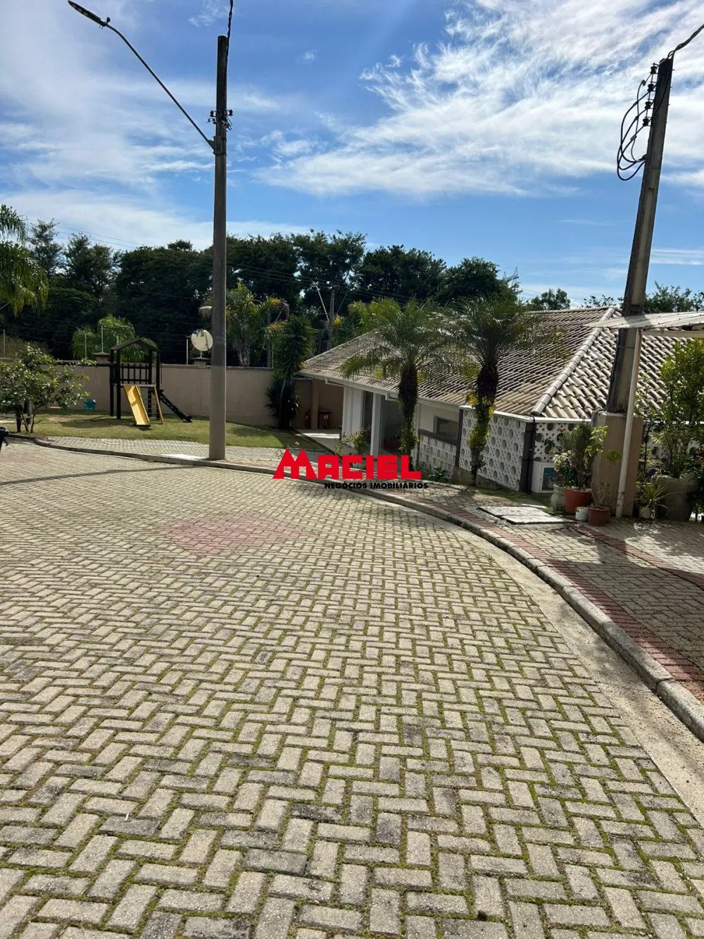 Comprar Casa / Condom&iacute;nio em S&atilde;o Jos&eacute; dos Campos R$ 900.000,00 - Foto 2