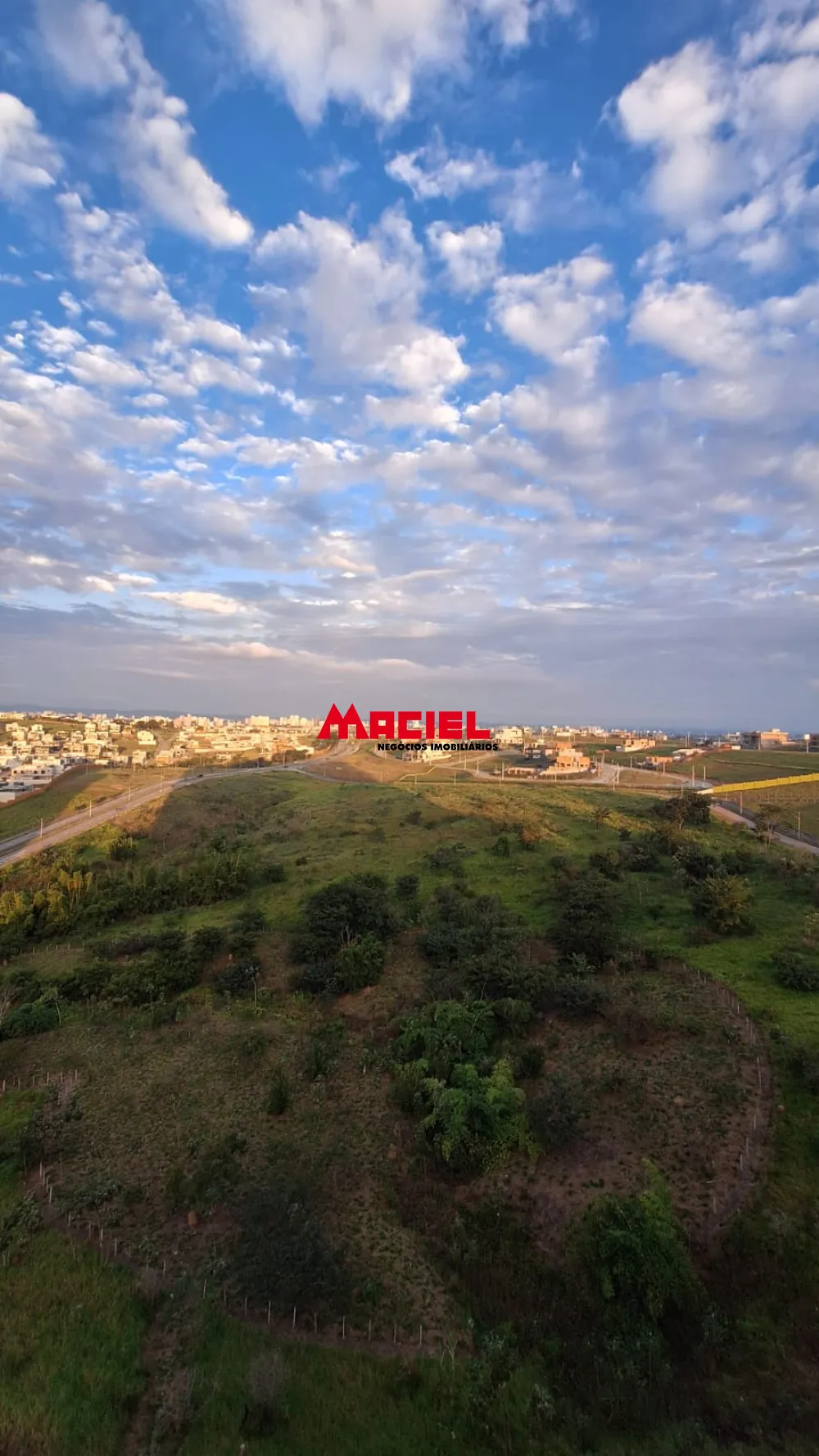 Alugar Apartamento / Padr&atilde;o em S&atilde;o Jos&eacute; dos Campos R$ 3.200,00 - Foto 3