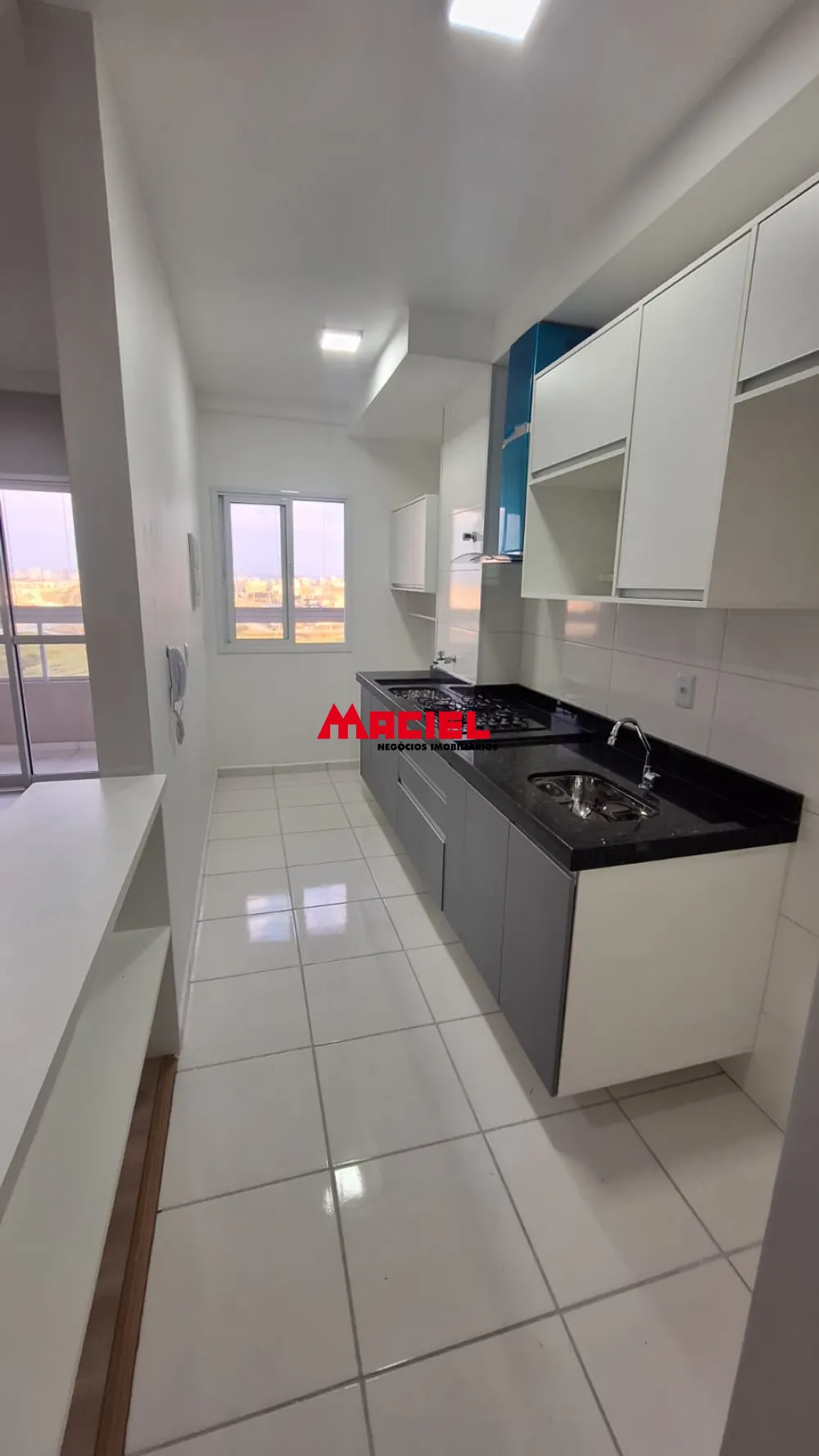 Alugar Apartamento / Padr&atilde;o em S&atilde;o Jos&eacute; dos Campos R$ 3.200,00 - Foto 4