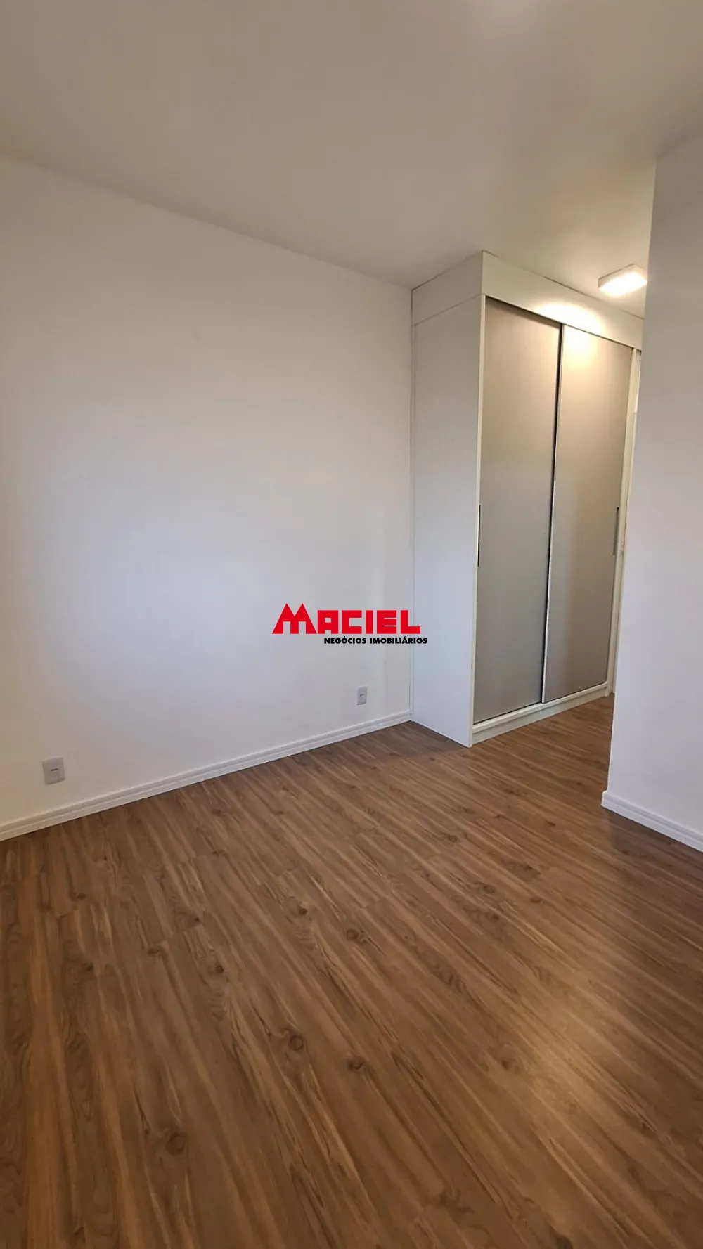 Alugar Apartamento / Padr&atilde;o em S&atilde;o Jos&eacute; dos Campos R$ 3.200,00 - Foto 13