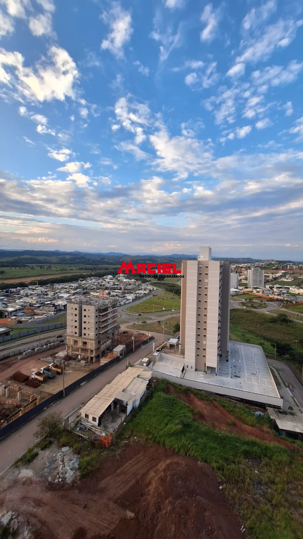 Alugar Apartamento / Padr&atilde;o em S&atilde;o Jos&eacute; dos Campos R$ 3.200,00 - Foto 16