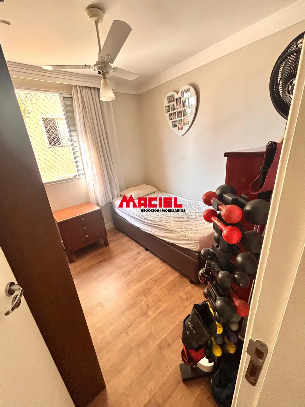 Comprar Apartamento / Padr&atilde;o em S&atilde;o Jos&eacute; dos Campos R$ 430.000,00 - Foto 4