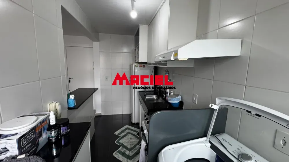 Alugar Apartamento / Padr&atilde;o em S&atilde;o Jos&eacute; dos Campos R$ 2.420,00 - Foto 3