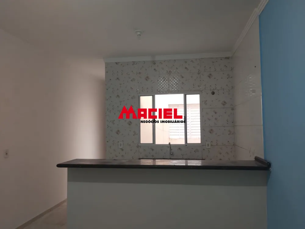 Comprar Casa / Padr&atilde;o em Ca&ccedil;apava R$ 205.000,00 - Foto 1