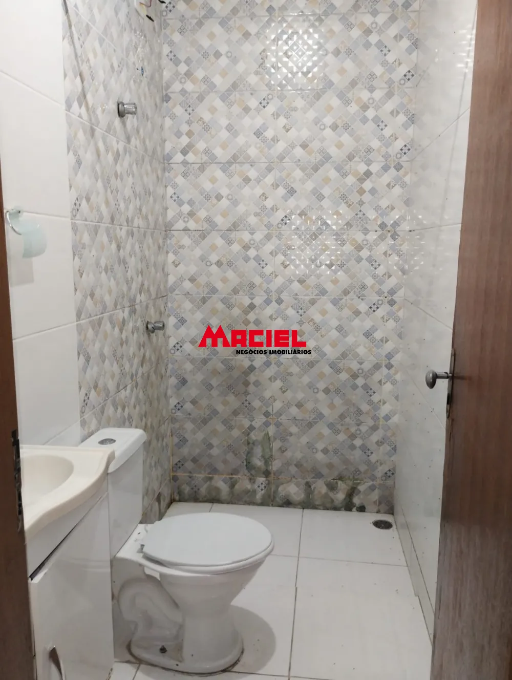Comprar Casa / Padr&atilde;o em Ca&ccedil;apava R$ 205.000,00 - Foto 3
