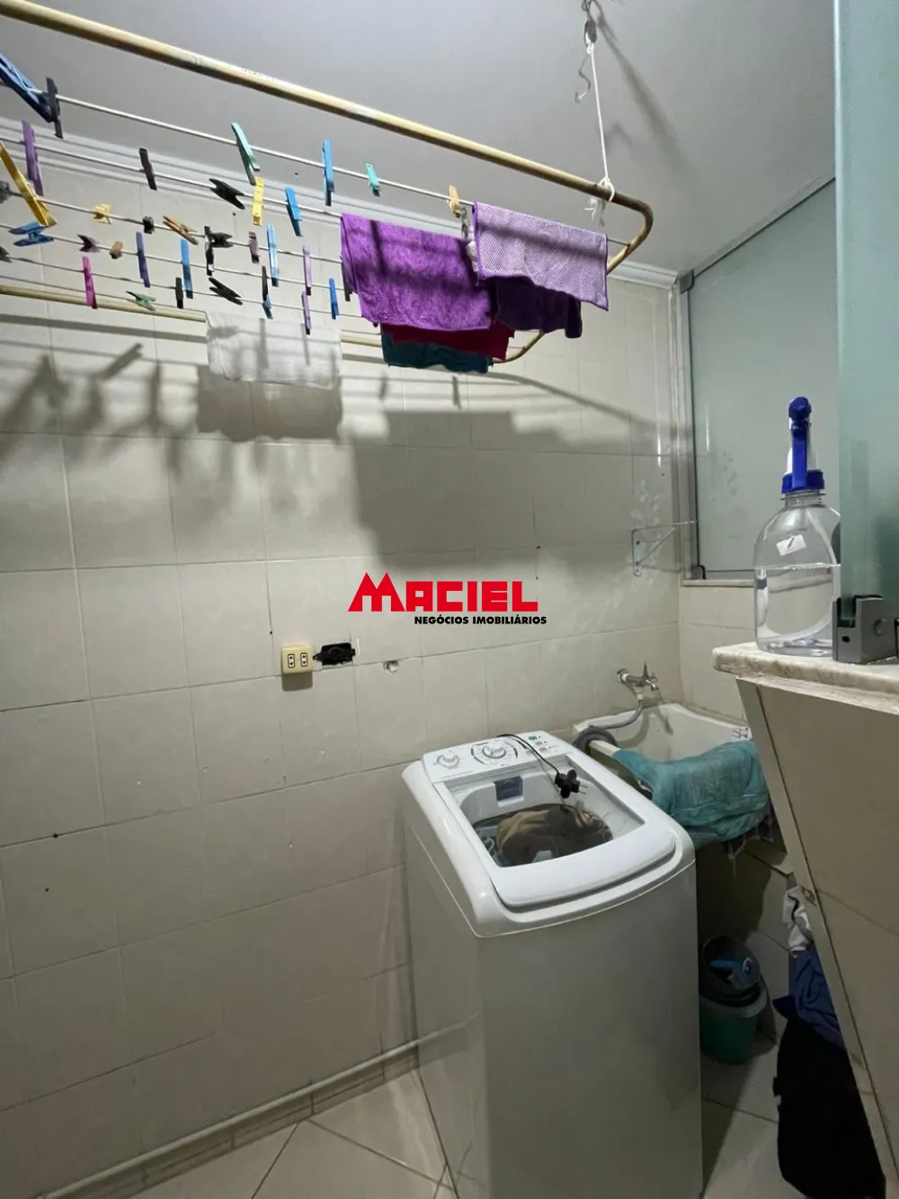 Alugar Apartamento / Padr&atilde;o em S&atilde;o Jos&eacute; dos Campos R$ 1.600,00 - Foto 9