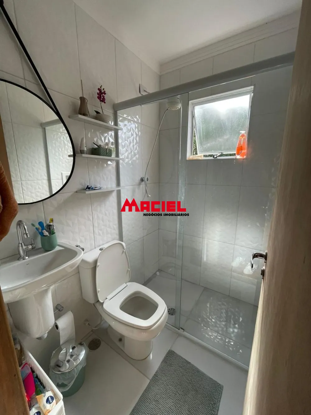 Alugar Apartamento / Padr&atilde;o em S&atilde;o Jos&eacute; dos Campos R$ 1.600,00 - Foto 12