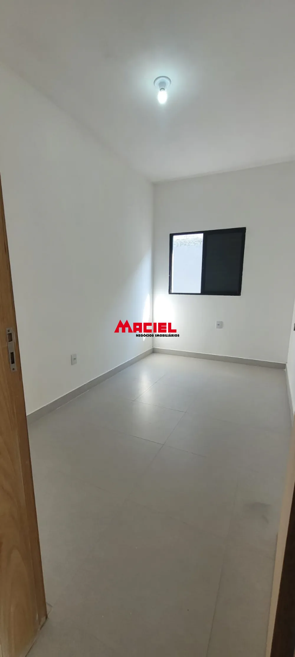 Comprar Casa / Padr&atilde;o em Ca&ccedil;apava R$ 465.000,00 - Foto 5