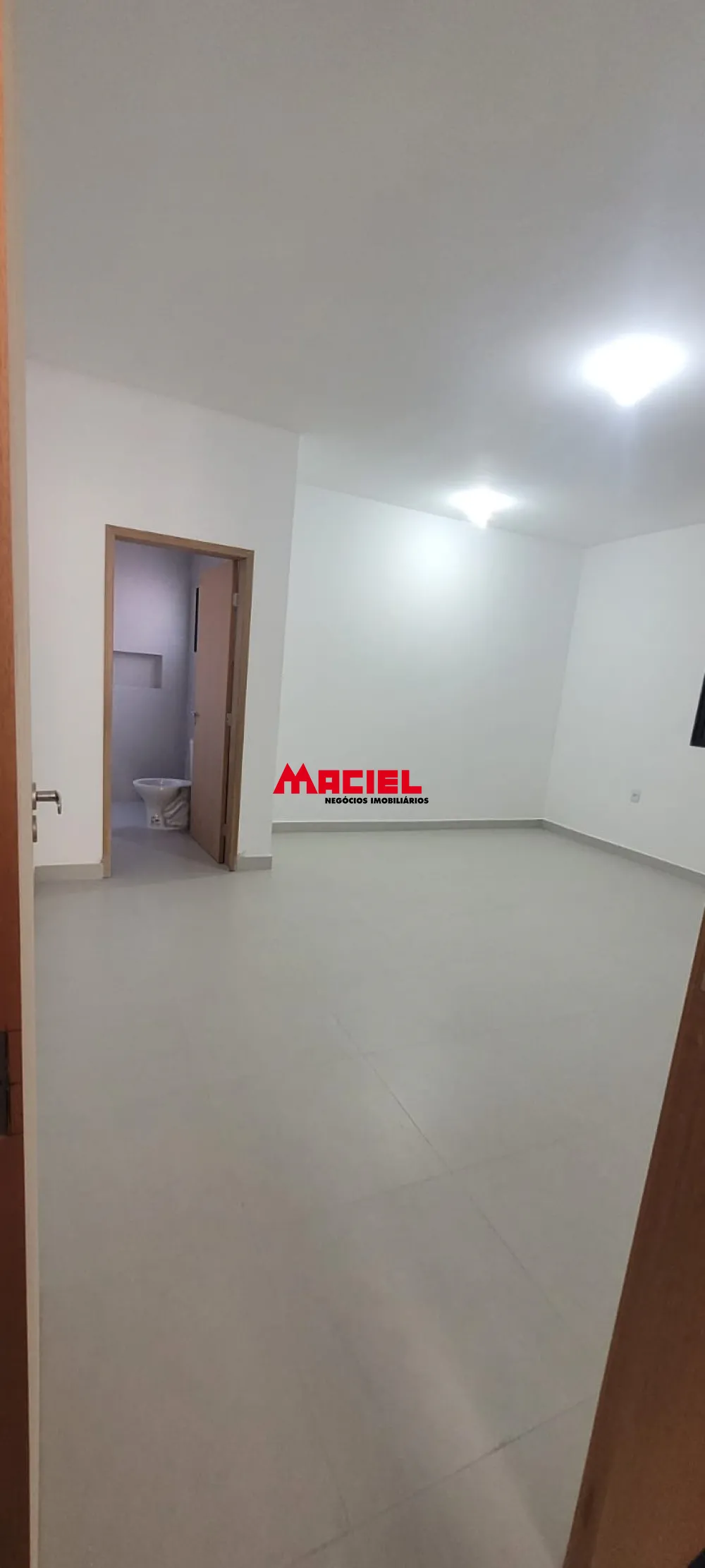 Comprar Casa / Padr&atilde;o em Ca&ccedil;apava R$ 465.000,00 - Foto 14