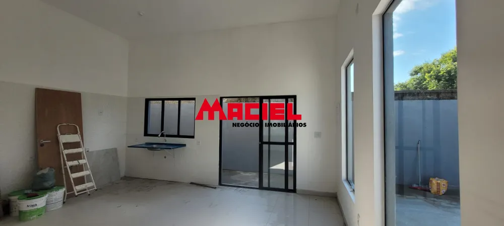 Comprar Casa / Padr&atilde;o em Ca&ccedil;apava R$ 465.000,00 - Foto 1