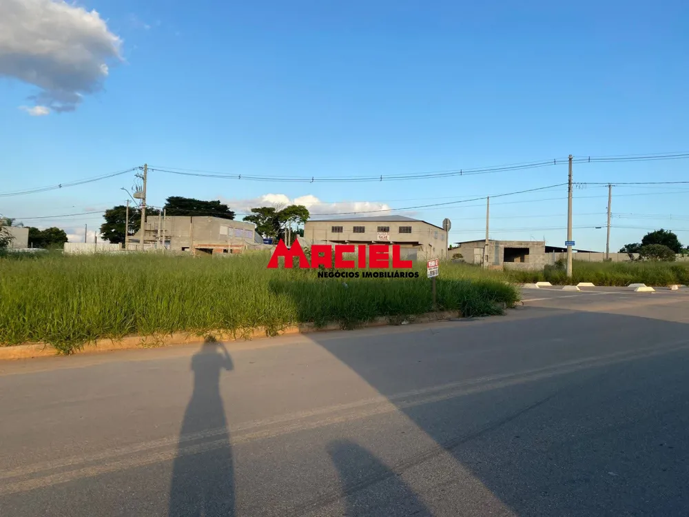 Comprar Terreno / Padr&atilde;o em S&atilde;o Jos&eacute; dos Campos R$ 430.000,00 - Foto 1