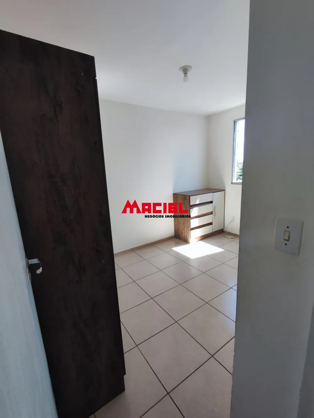 Alugar Apartamento / Padr&atilde;o em S&atilde;o Jos&eacute; dos Campos R$ 2.400,00 - Foto 5