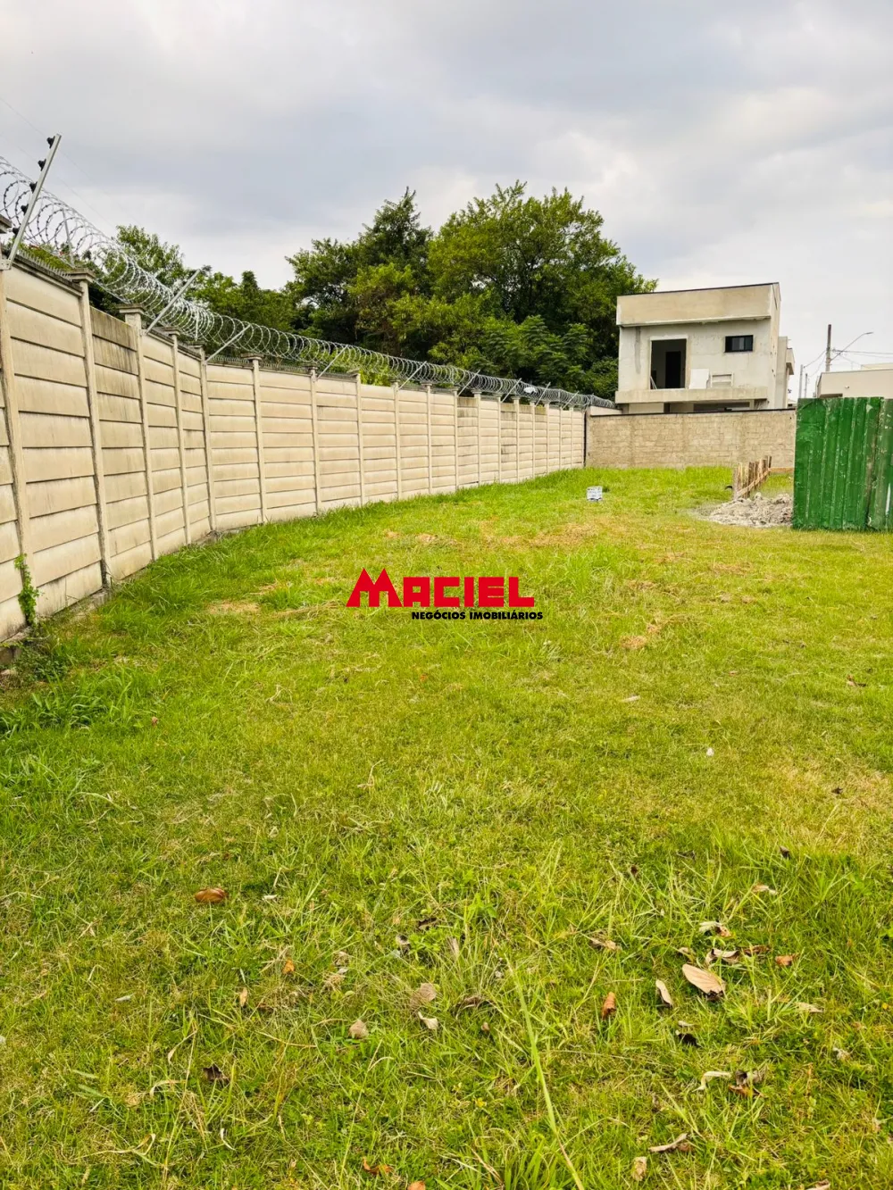 Comprar Terreno / Padr&atilde;o em Jacare&iacute; R$ 310.000,00 - Foto 2