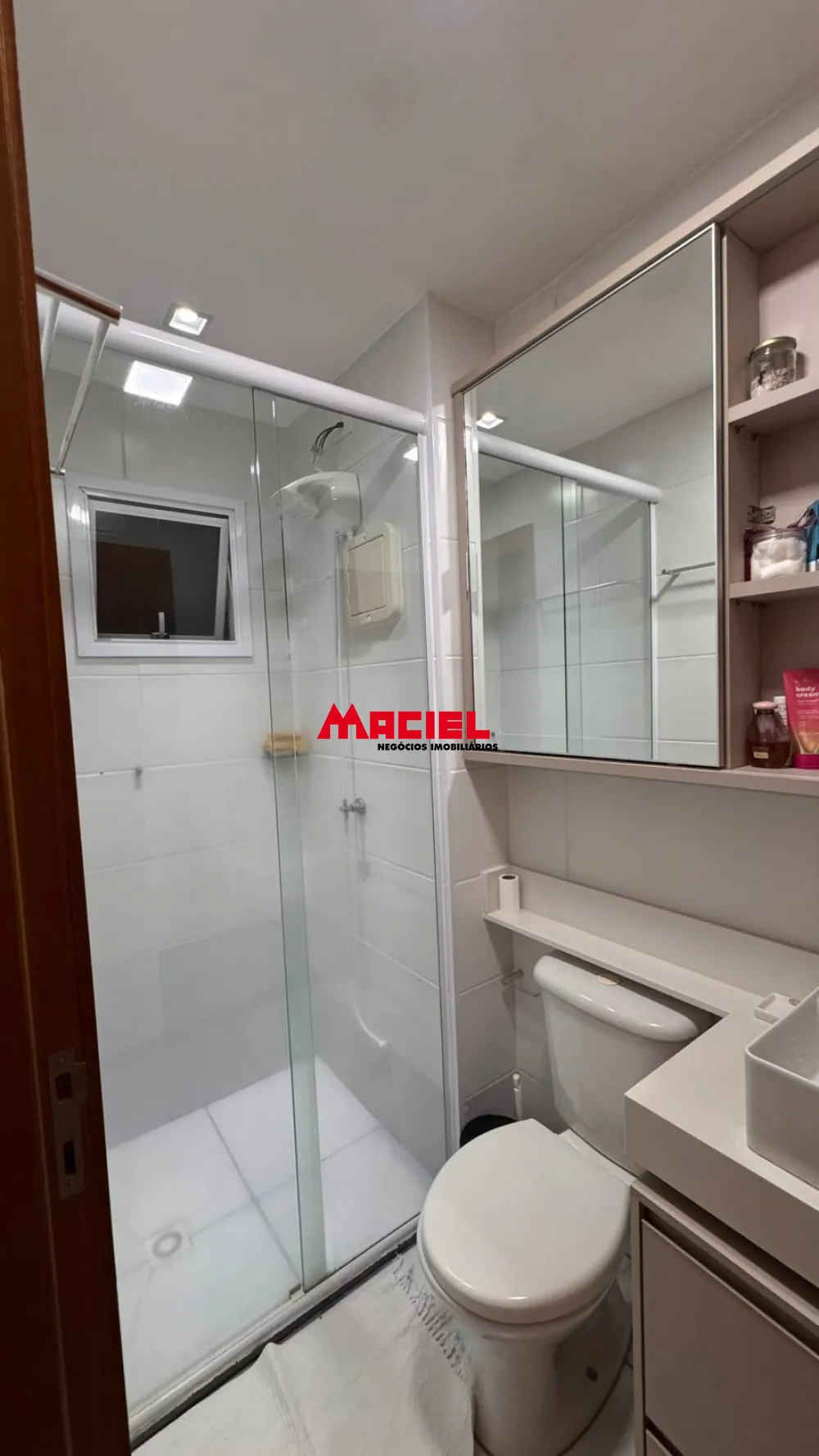 Comprar Apartamento / Padr&atilde;o em S&atilde;o Jos&eacute; dos Campos R$ 350.000,00 - Foto 16