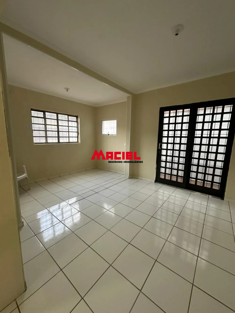 Comprar Casa / Padr&atilde;o em S&atilde;o Jos&eacute; dos Campos R$ 950.000,00 - Foto 1