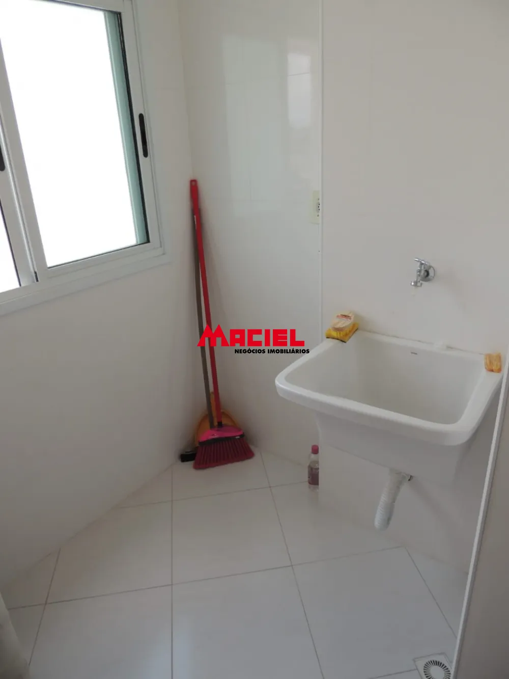 Comprar Apartamento / Padr&atilde;o em S&atilde;o Jos&eacute; dos Campos R$ 370.000,00 - Foto 6