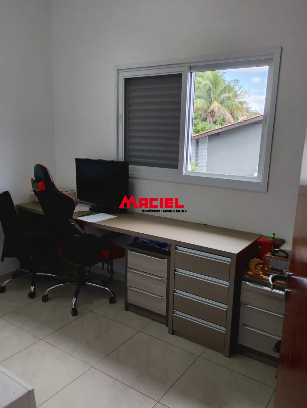 Comprar Casa / Sobrado em S&atilde;o Jos&eacute; dos Campos R$ 800.000,00 - Foto 1