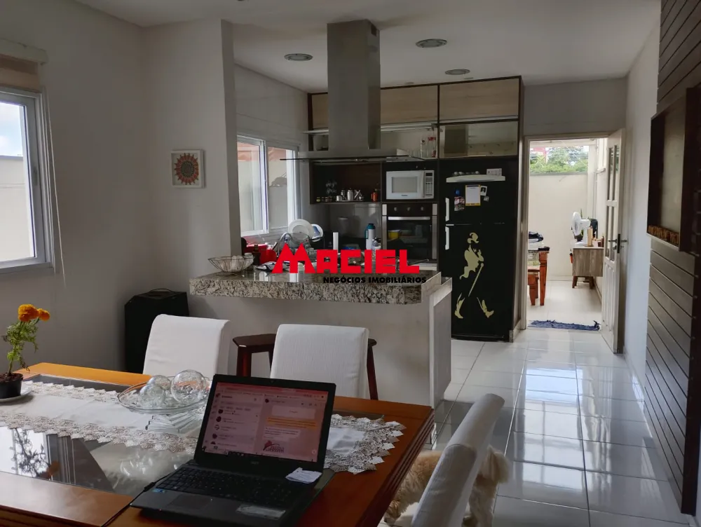 Comprar Casa / Sobrado em S&atilde;o Jos&eacute; dos Campos R$ 800.000,00 - Foto 3