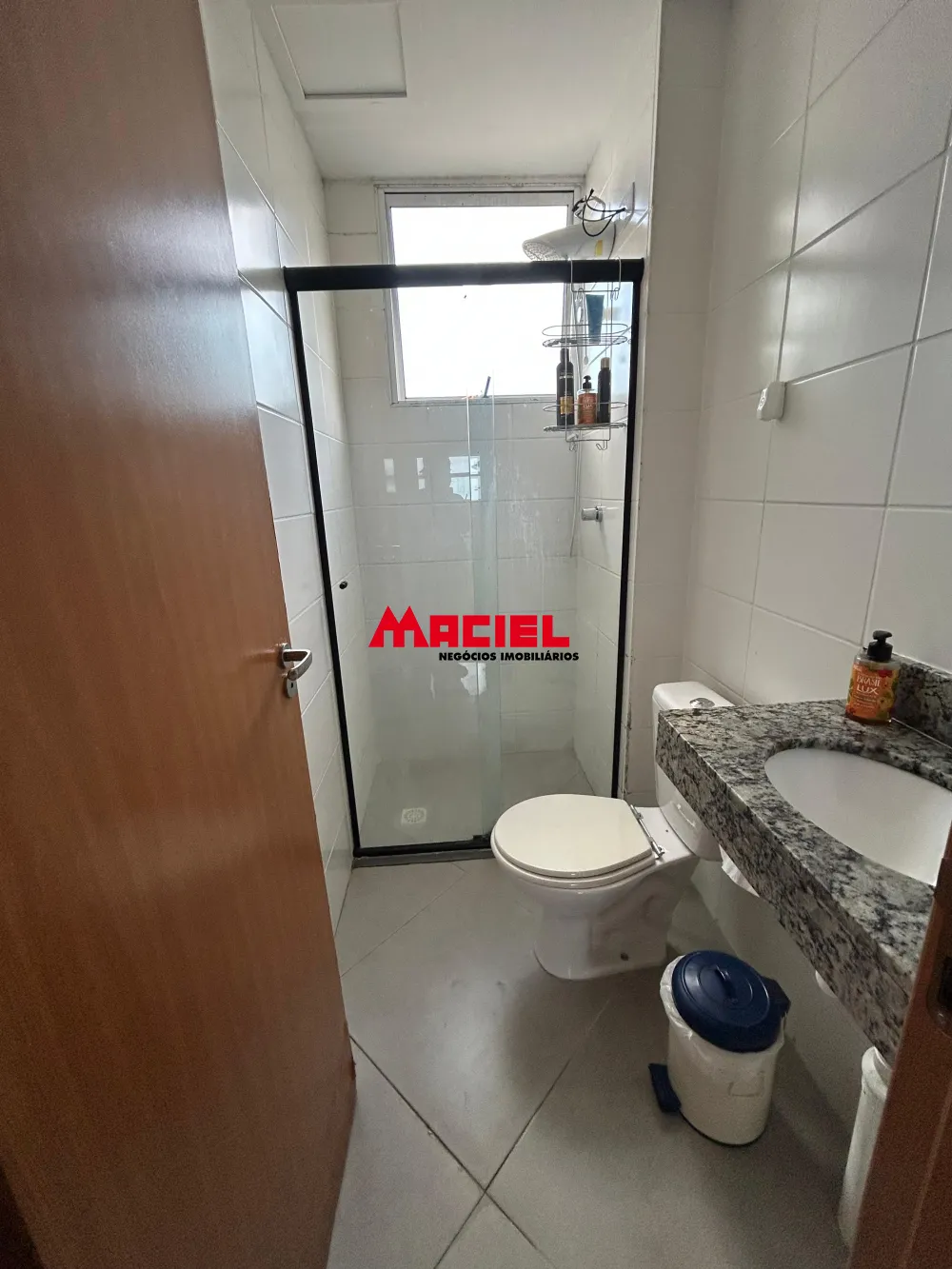 Alugar Apartamento / Padr&atilde;o em S&atilde;o Jos&eacute; dos Campos R$ 1.700,00 - Foto 14