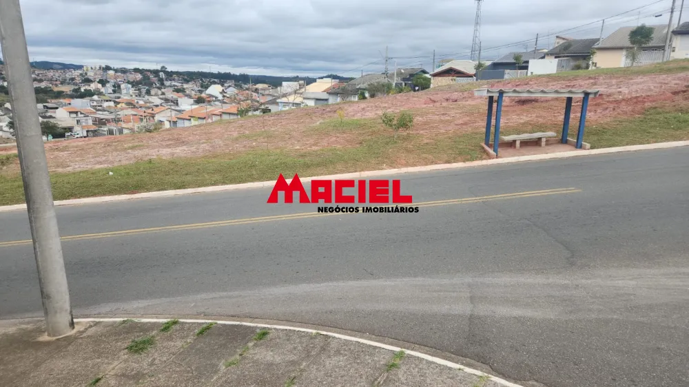 Comprar Terreno / Padr&atilde;o em S&atilde;o Jos&eacute; dos Campos R$ 300.000,00 - Foto 1