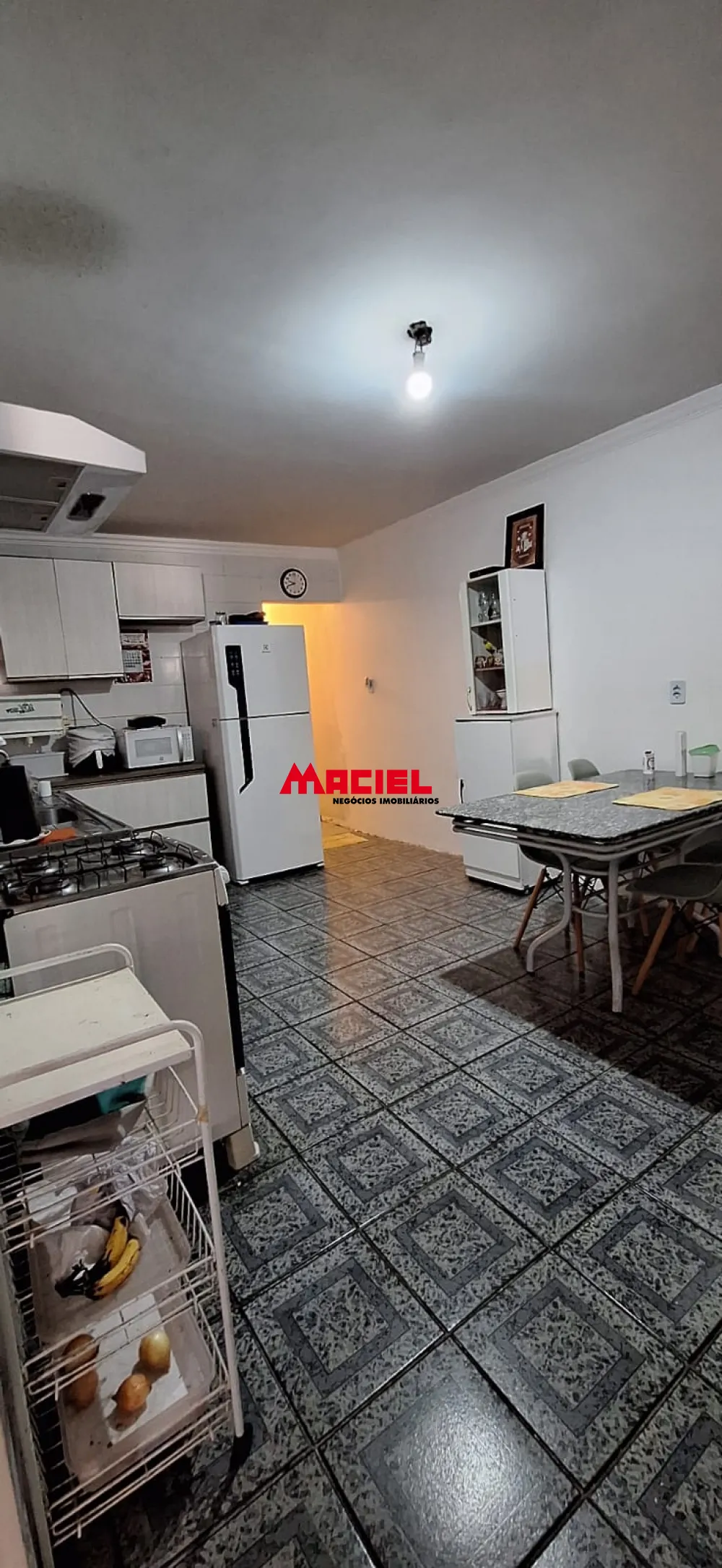 Comprar Casa / Padr&atilde;o em S&atilde;o Jos&eacute; dos Campos R$ 320.000,00 - Foto 4