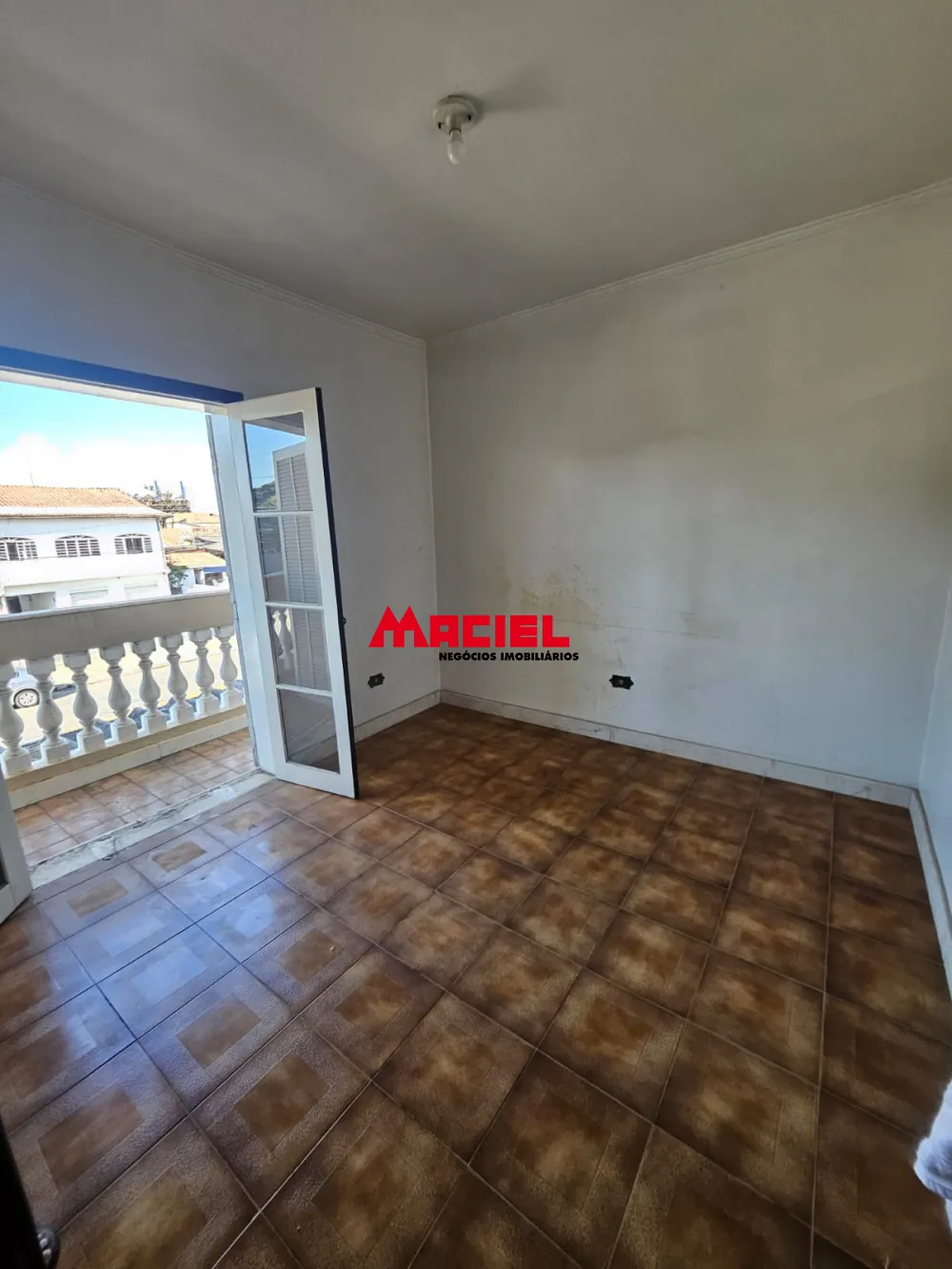 Alugar Casa / Sobrado em S&atilde;o Jos&eacute; dos Campos R$ 2.800,00 - Foto 1