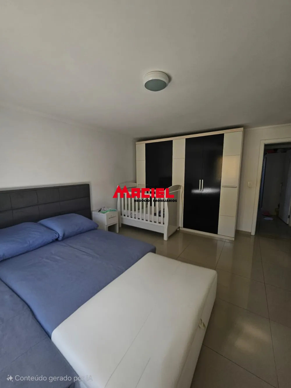 Alugar Casa / Sobrado em S&atilde;o Jos&eacute; dos Campos R$ 3.500,00 - Foto 4