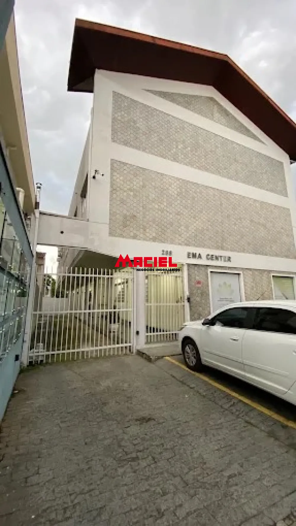 Alugar Comercial / Sala em S&atilde;o Jos&eacute; dos Campos R$ 1.400,00 - Foto 1