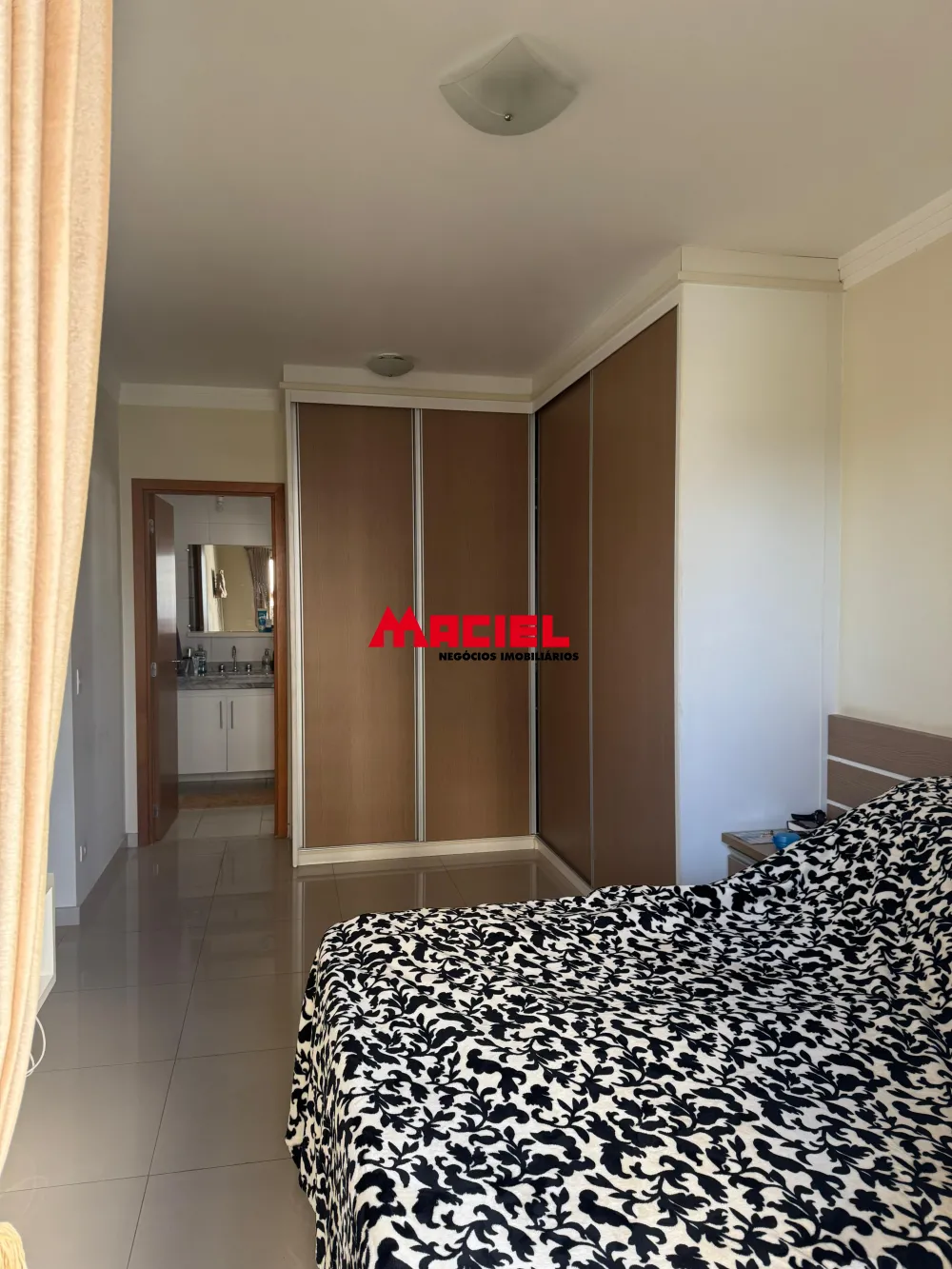 Comprar Apartamento / Padr&atilde;o em S&atilde;o Jos&eacute; dos Campos R$ 2.130.000,00 - Foto 9