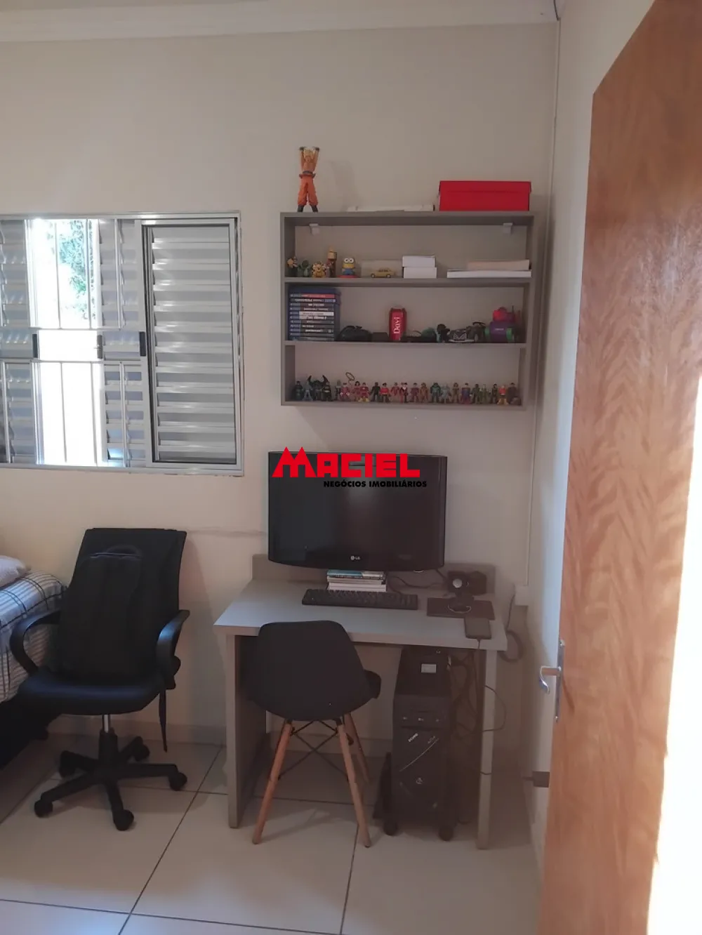 Comprar Casa / Padr&atilde;o em S&atilde;o Jos&eacute; dos Campos R$ 380.000,00 - Foto 17