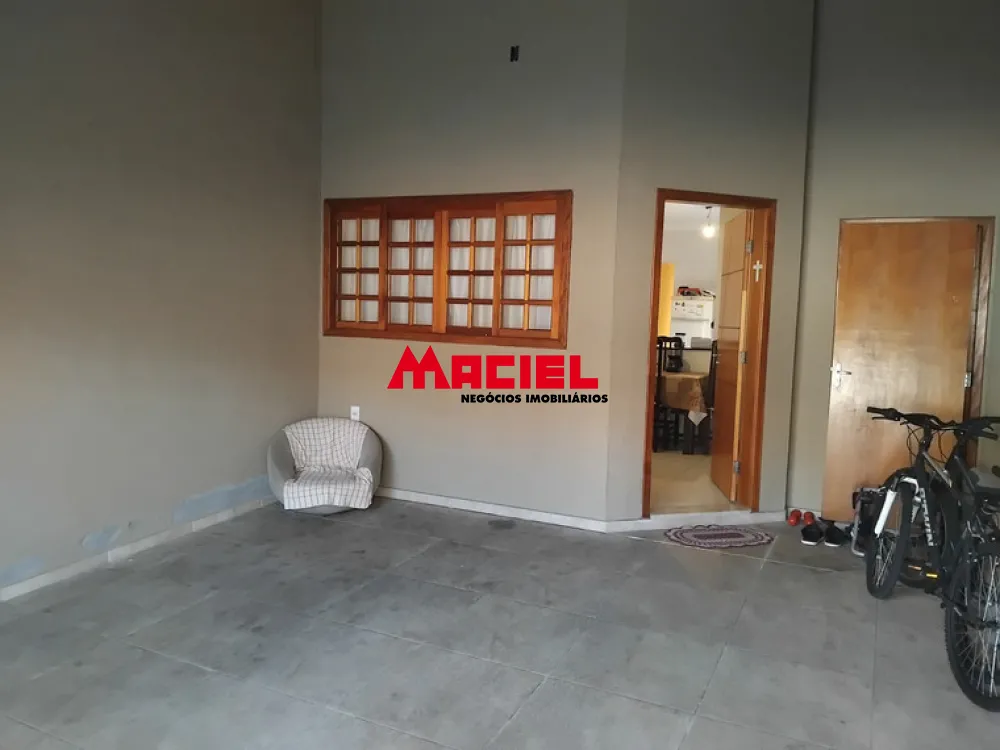 Comprar Casa / Padr&atilde;o em S&atilde;o Jos&eacute; dos Campos R$ 380.000,00 - Foto 1