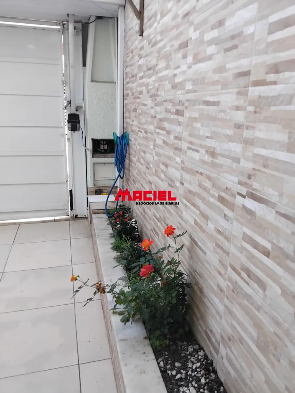 Comprar Casa / Sobrado em S&atilde;o Jos&eacute; dos Campos R$ 780.000,00 - Foto 3