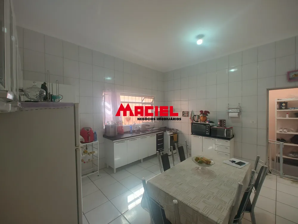 Comprar Casa / Sobrado em S&atilde;o Jos&eacute; dos Campos R$ 1.000.000,00 - Foto 3