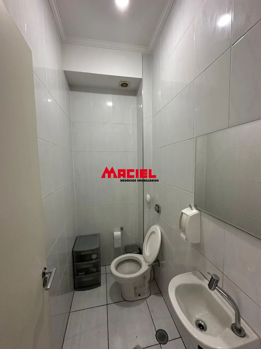 Alugar Comercial / Ponto Comercial em S&atilde;o Jos&eacute; dos Campos R$ 15.000,00 - Foto 7