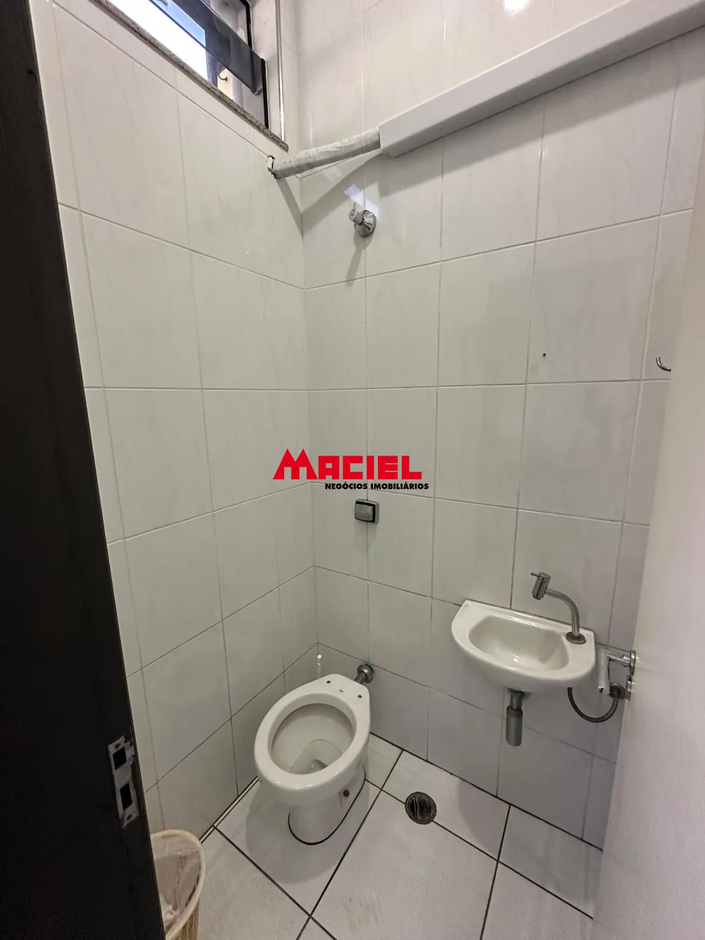 Alugar Comercial / Ponto Comercial em S&atilde;o Jos&eacute; dos Campos R$ 15.000,00 - Foto 8