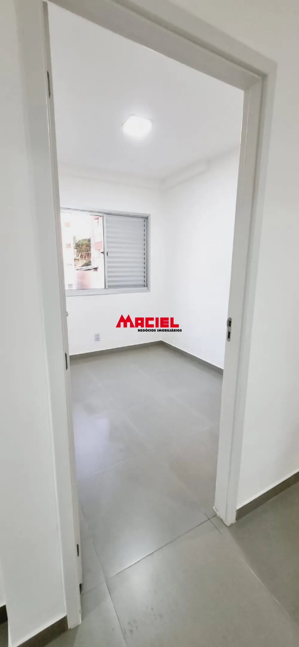 Alugar Apartamento / Padr&atilde;o em S&atilde;o Jos&eacute; dos Campos R$ 2.800,00 - Foto 3