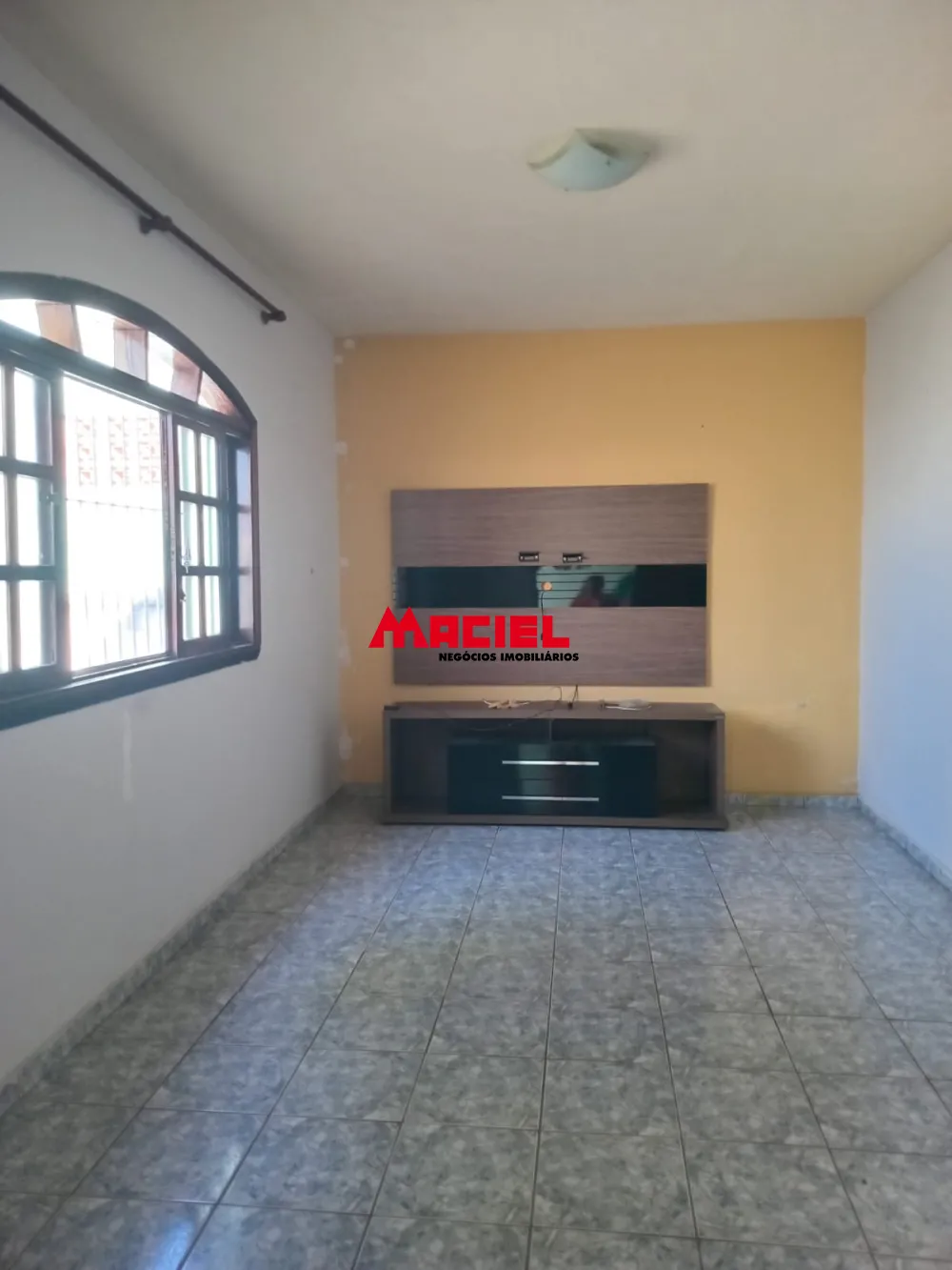 Alugar Casa / Padr&atilde;o em S&atilde;o Jos&eacute; dos Campos R$ 2.000,00 - Foto 3