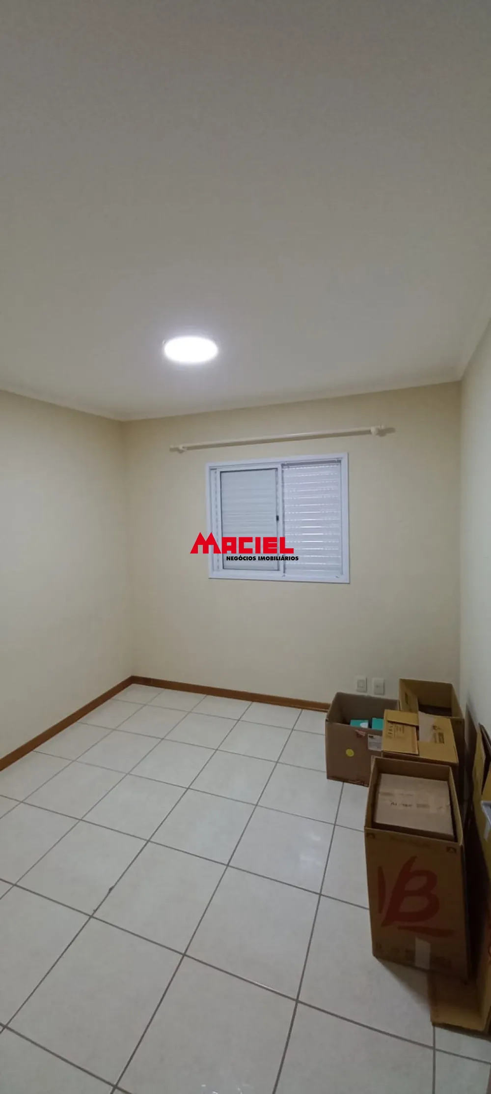 Comprar Apartamento / Padr&atilde;o em S&atilde;o Jos&eacute; dos Campos R$ 370.000,00 - Foto 3