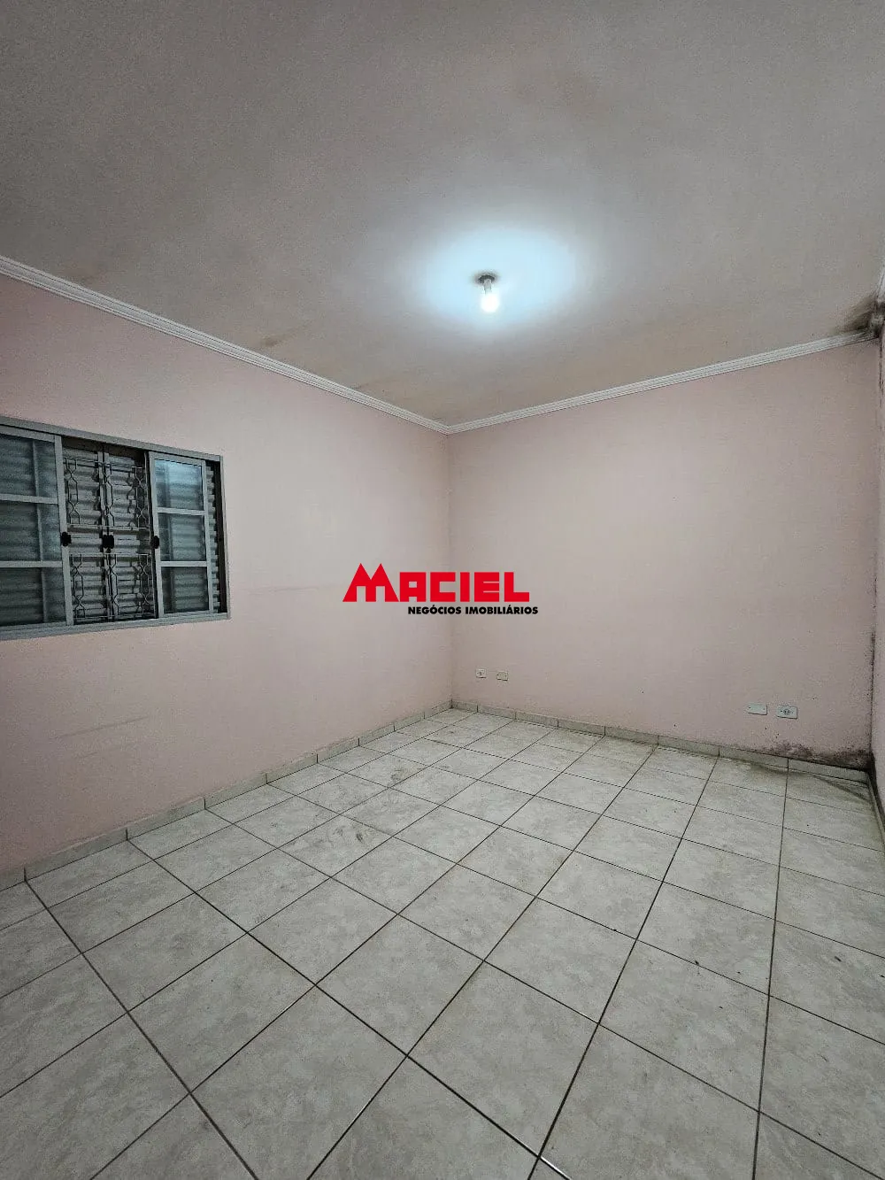 Comprar Casa / Padr&atilde;o em S&atilde;o Jos&eacute; dos Campos R$ 330.000,00 - Foto 2