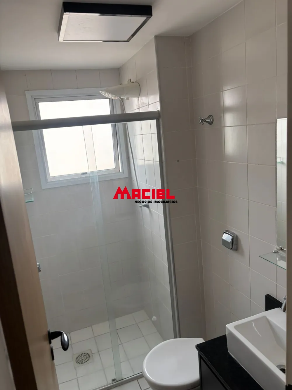 Alugar Apartamento / Padr&atilde;o em S&atilde;o Jos&eacute; dos Campos R$ 2.800,00 - Foto 2
