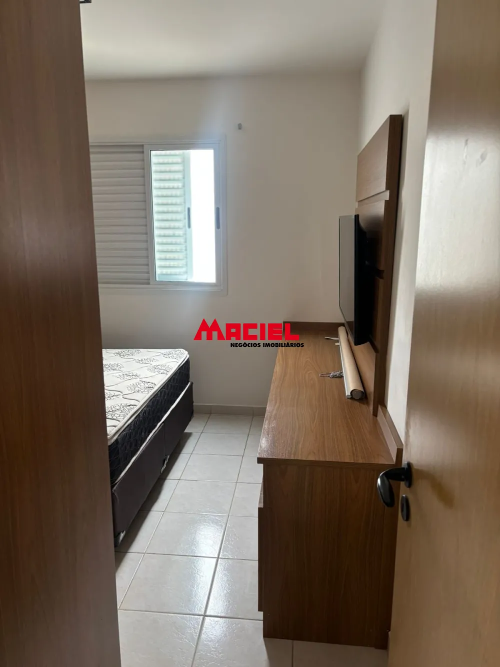Alugar Apartamento / Padr&atilde;o em S&atilde;o Jos&eacute; dos Campos R$ 2.800,00 - Foto 4