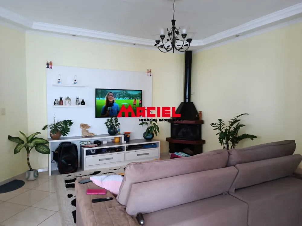 Comprar Casa / Padr&atilde;o em S&atilde;o Jos&eacute; dos Campos R$ 800.000,00 - Foto 1