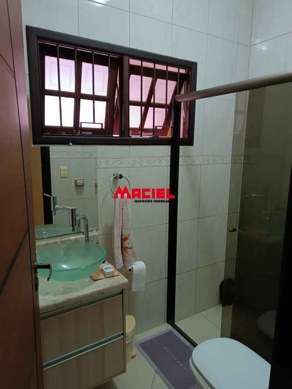 Comprar Casa / Padr&atilde;o em S&atilde;o Jos&eacute; dos Campos R$ 800.000,00 - Foto 2