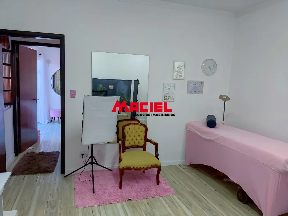 Comprar Casa / Padr&atilde;o em S&atilde;o Jos&eacute; dos Campos R$ 920.000,00 - Foto 2