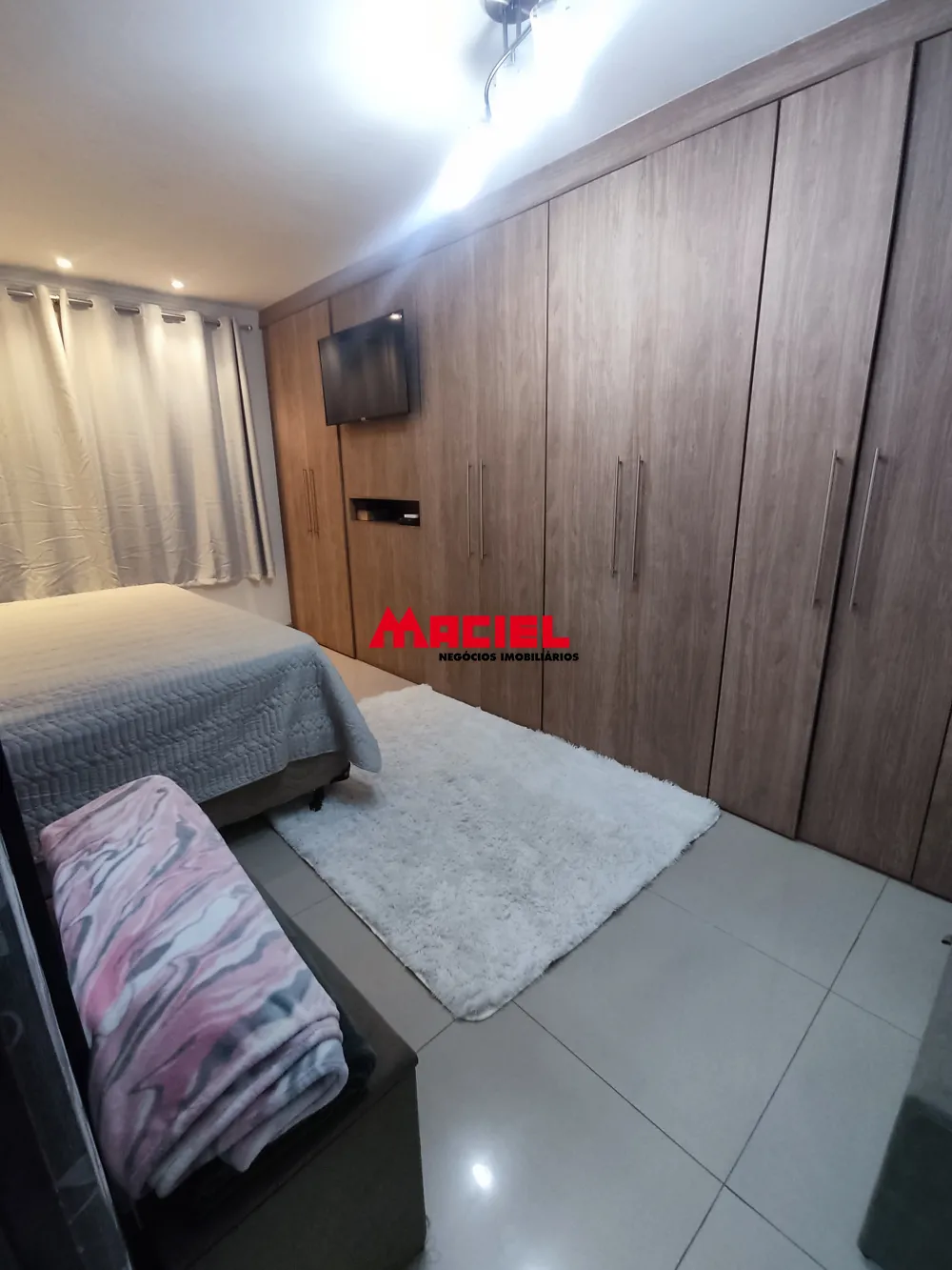 Comprar Casa / Padr&atilde;o em S&atilde;o Jos&eacute; dos Campos R$ 920.000,00 - Foto 3